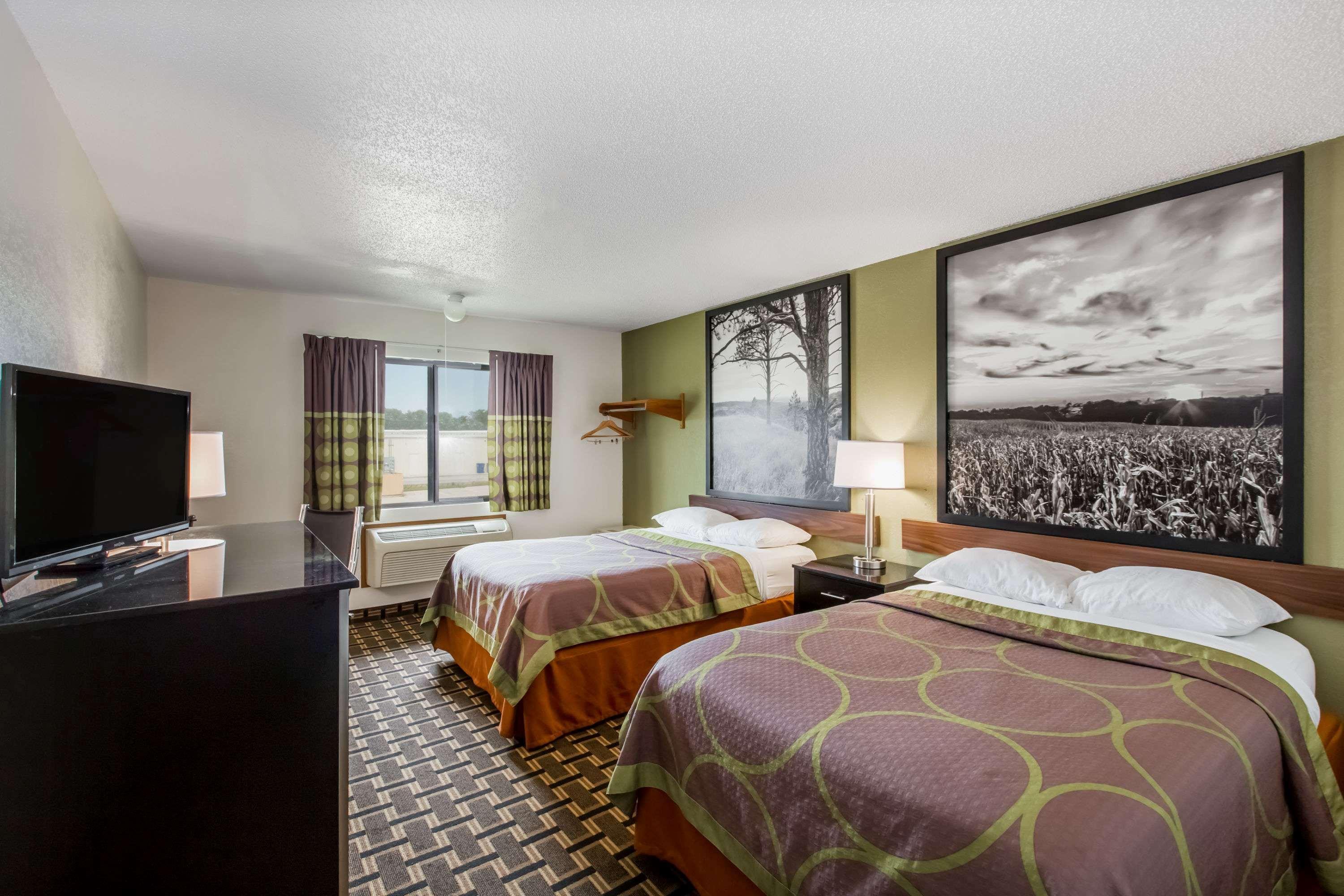 Super 8 By Wyndham Wayne Otel Dış mekan fotoğraf