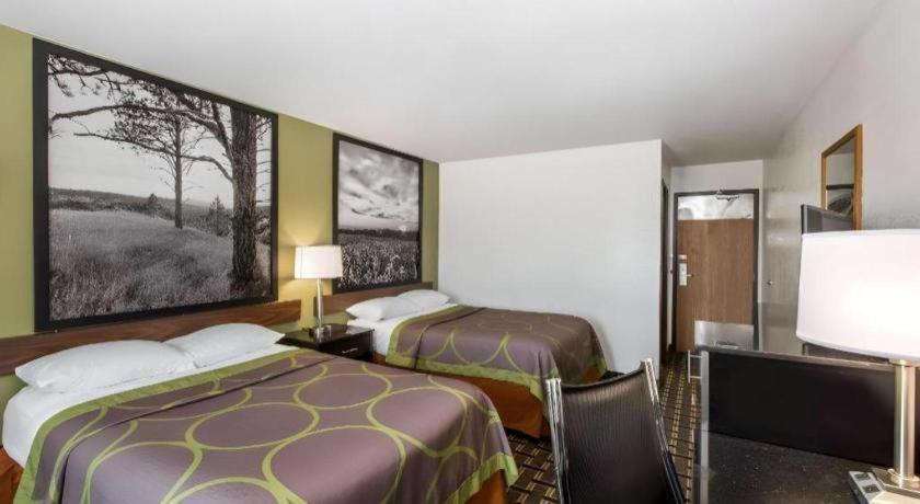 Super 8 By Wyndham Wayne Otel Dış mekan fotoğraf