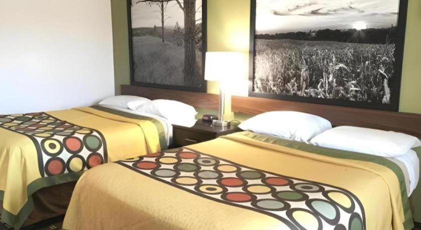 Super 8 By Wyndham Wayne Otel Dış mekan fotoğraf