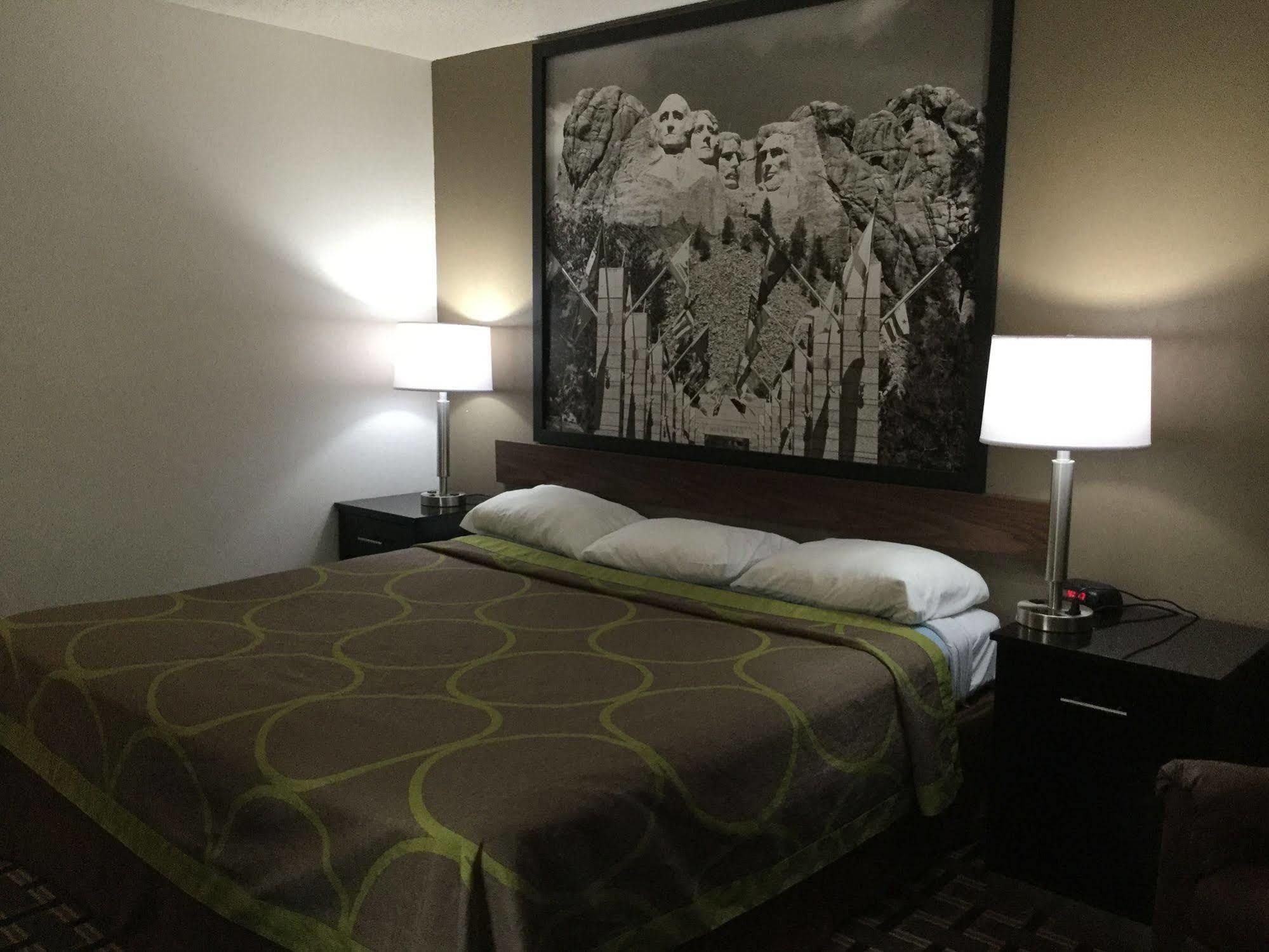 Super 8 By Wyndham Wayne Otel Dış mekan fotoğraf